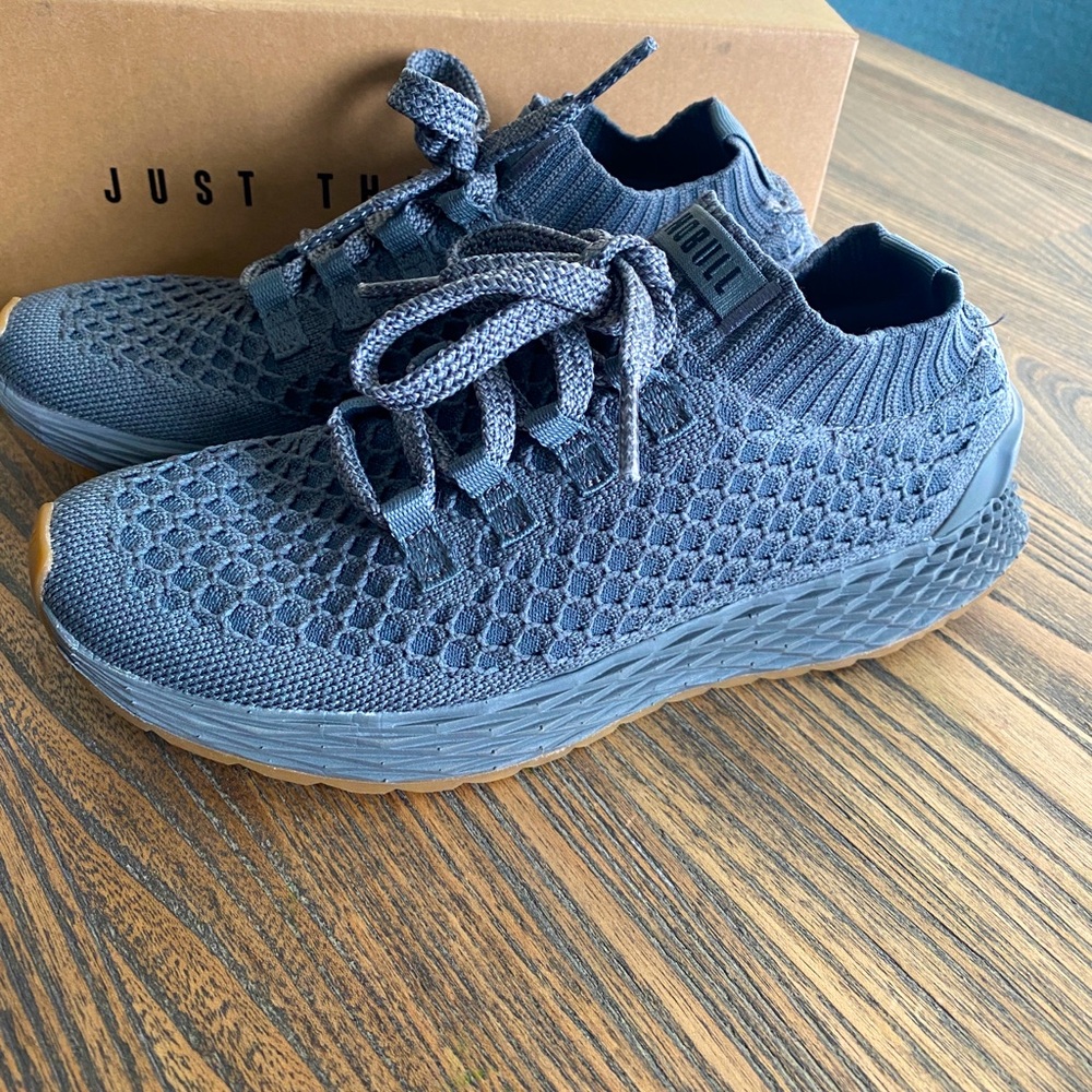 NOBULL “all day knit”